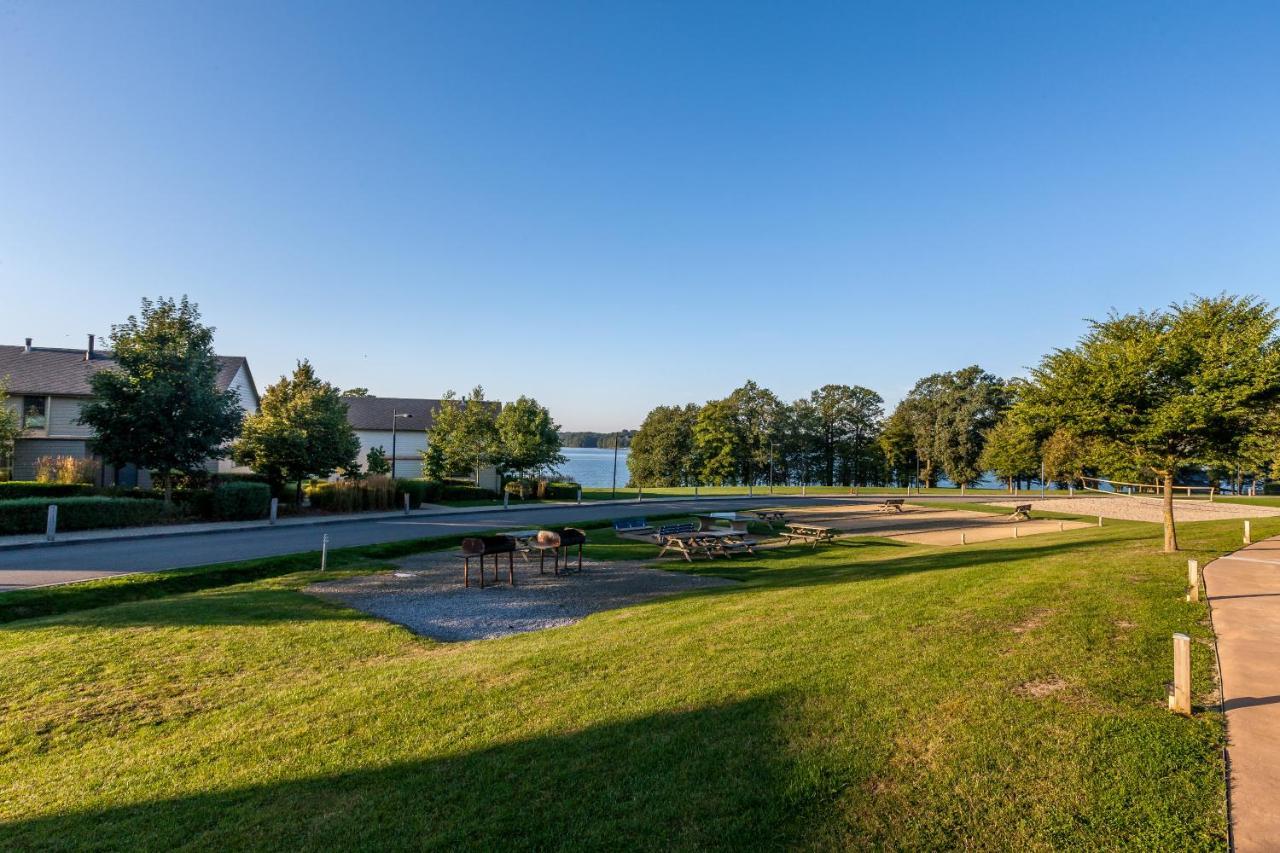 Golden Lakes Village Ardennes Boussu-lez-Walcourt ภายนอก รูปภาพ