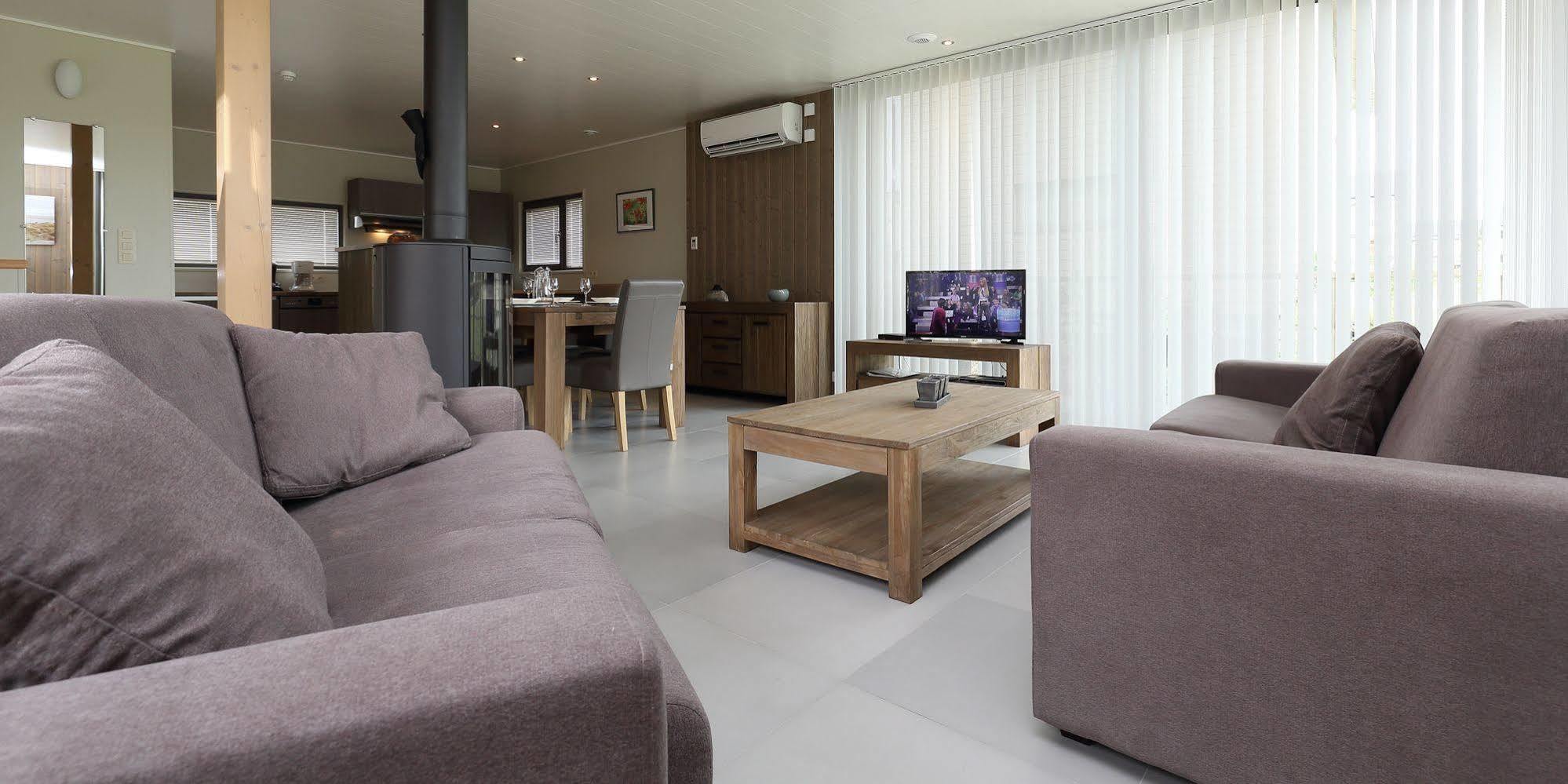 Golden Lakes Village Ardennes Boussu-lez-Walcourt ภายนอก รูปภาพ
